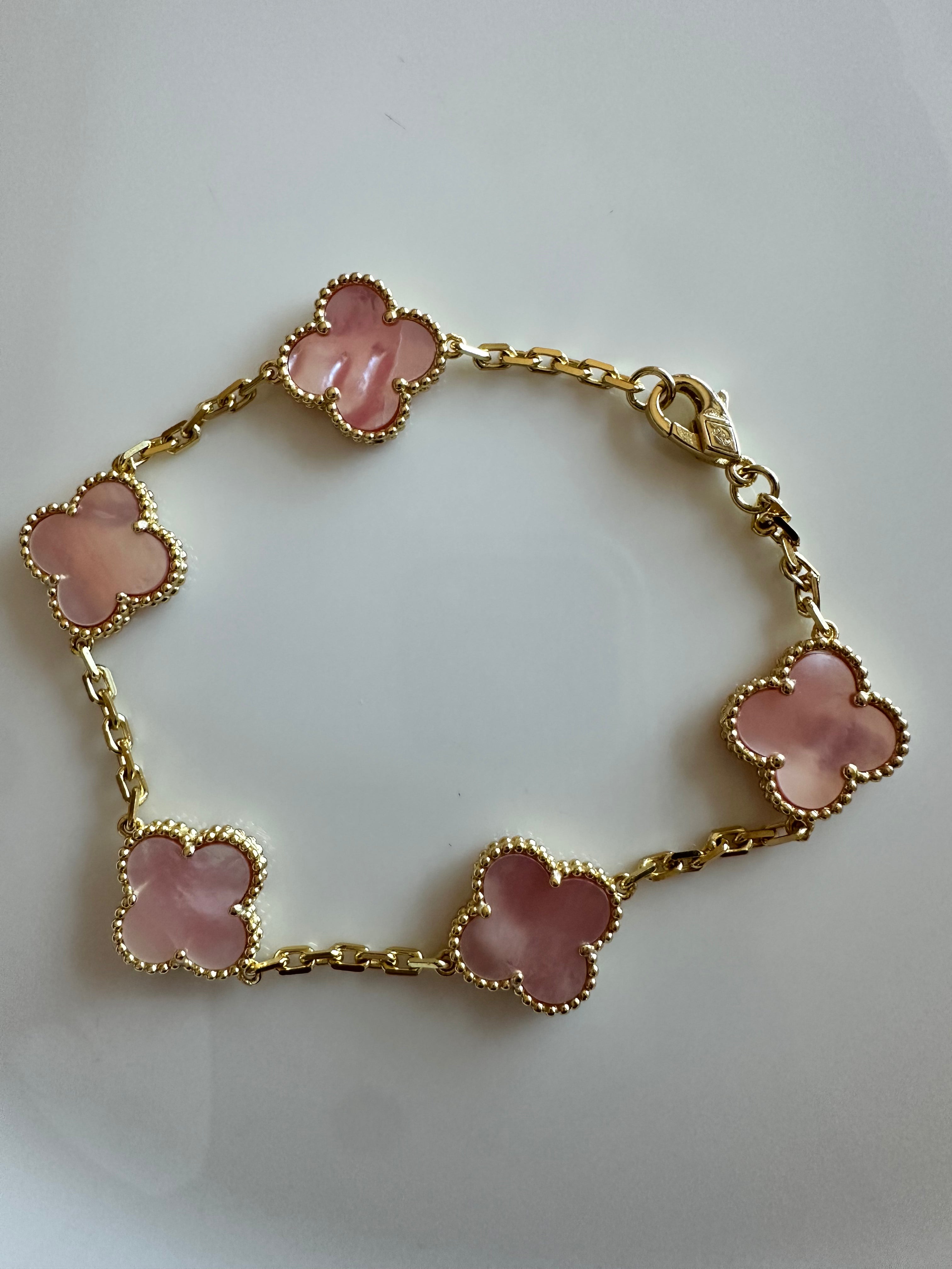 Pearly Pink Clover Bracelet