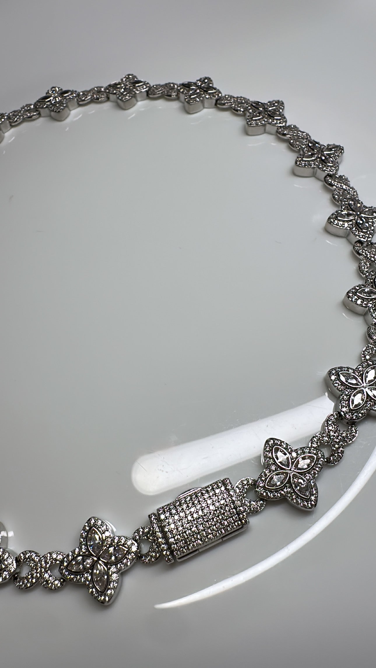 Lois Silver Necklace