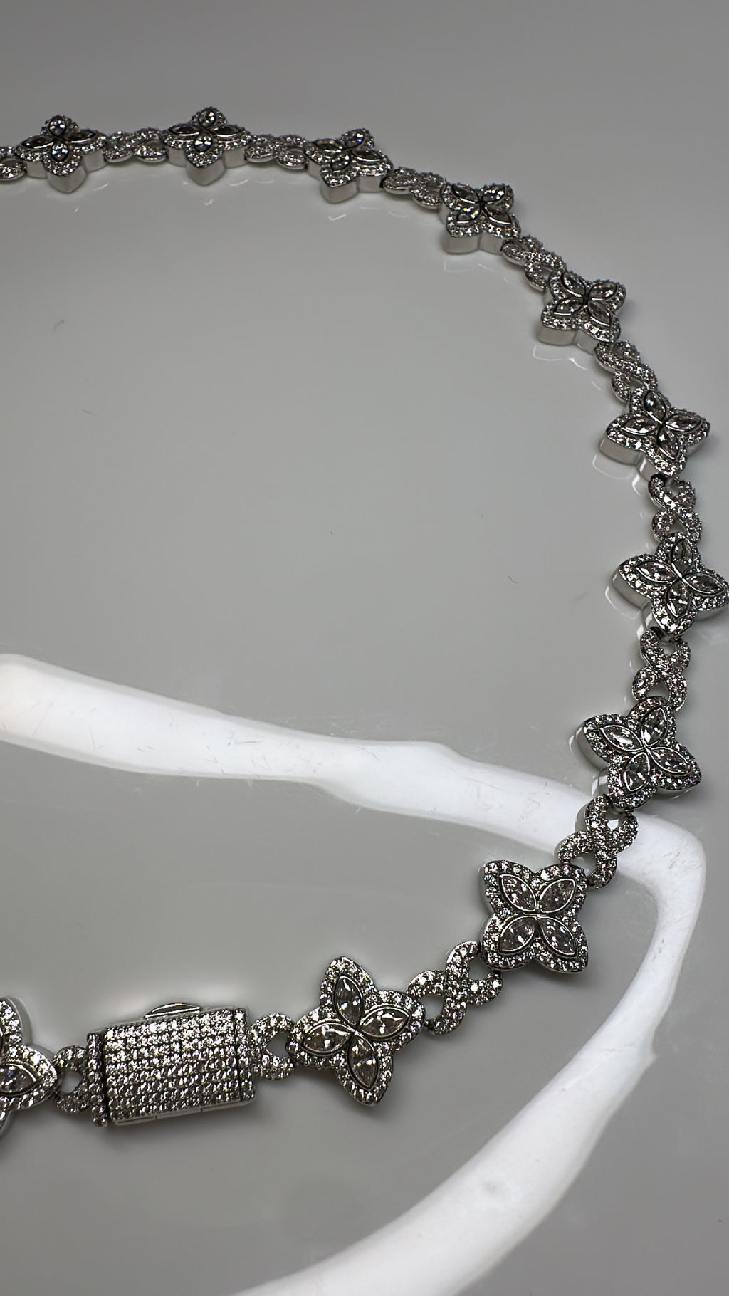 Lois Silver Necklace