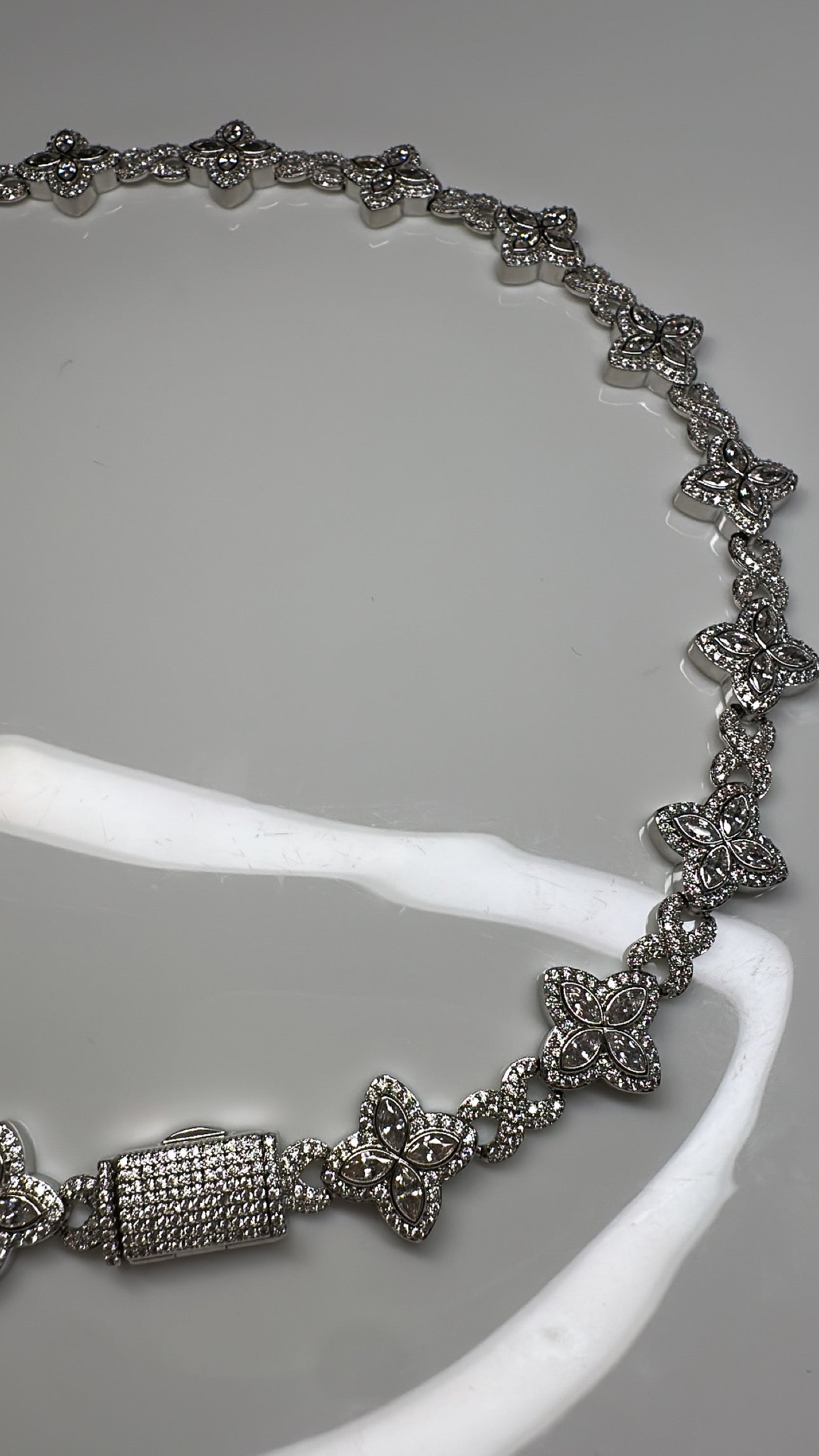 Lois Silver Necklace