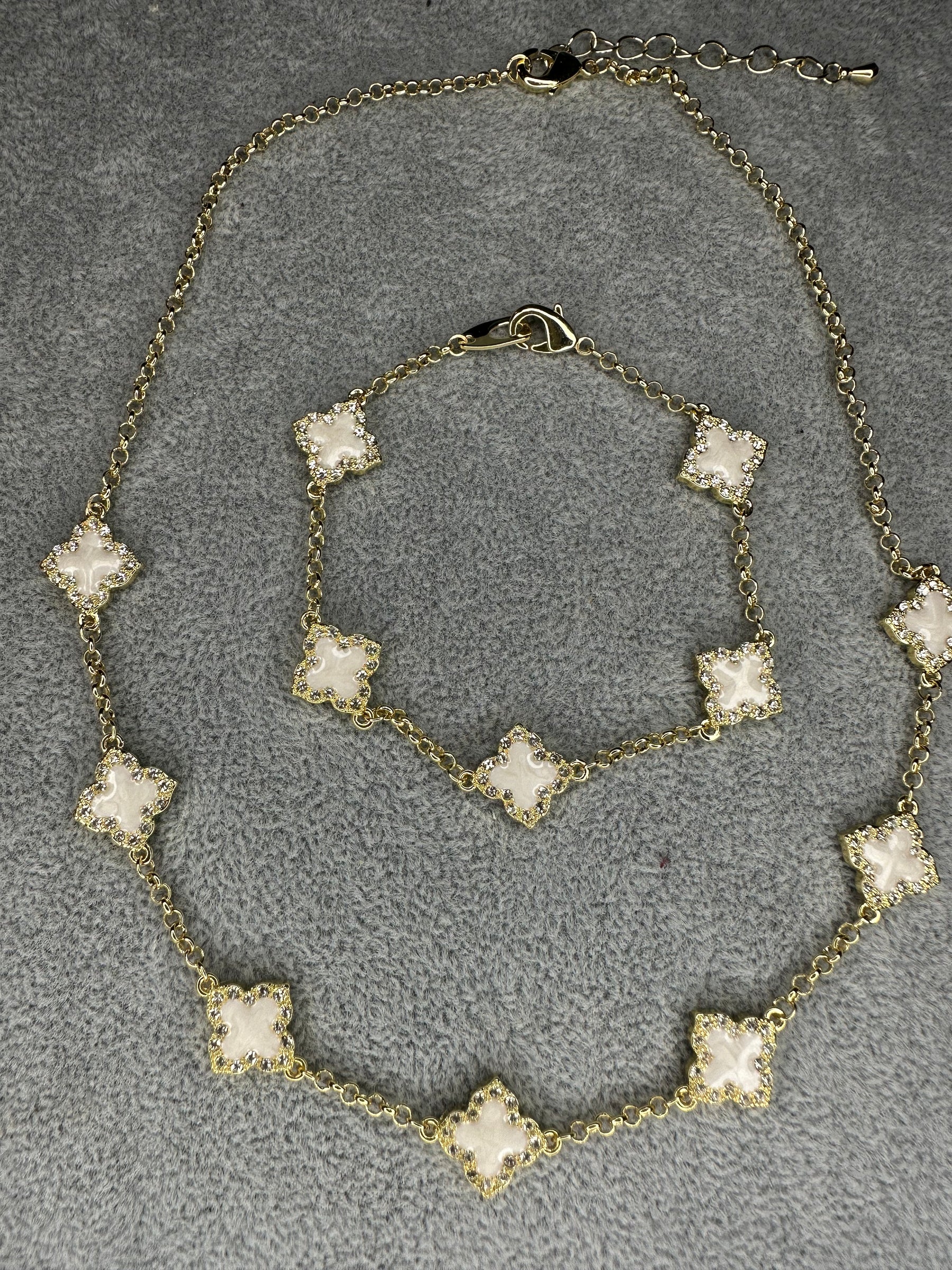 Four Leaf Clover Set