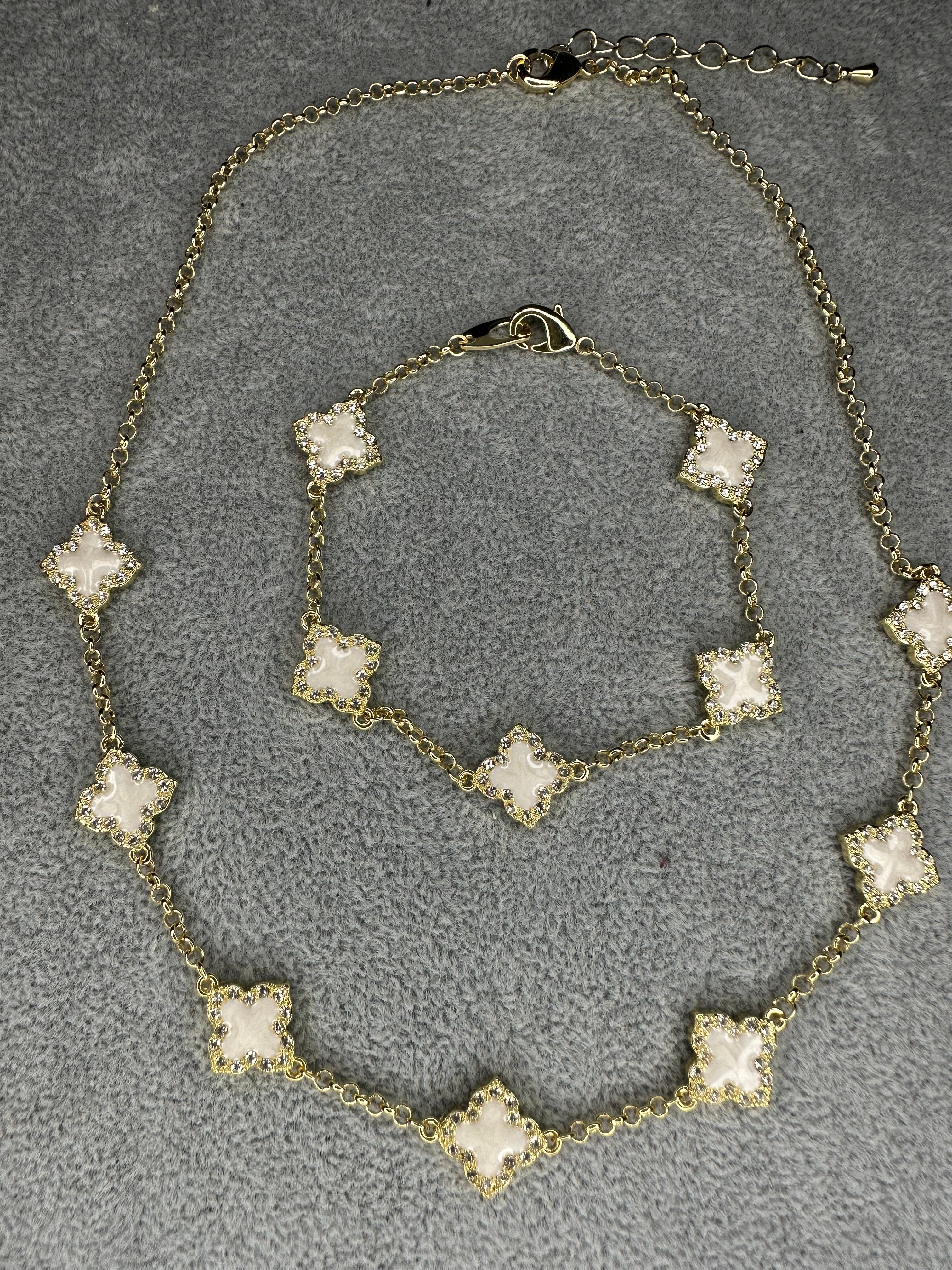 Four Leaf Clover Set