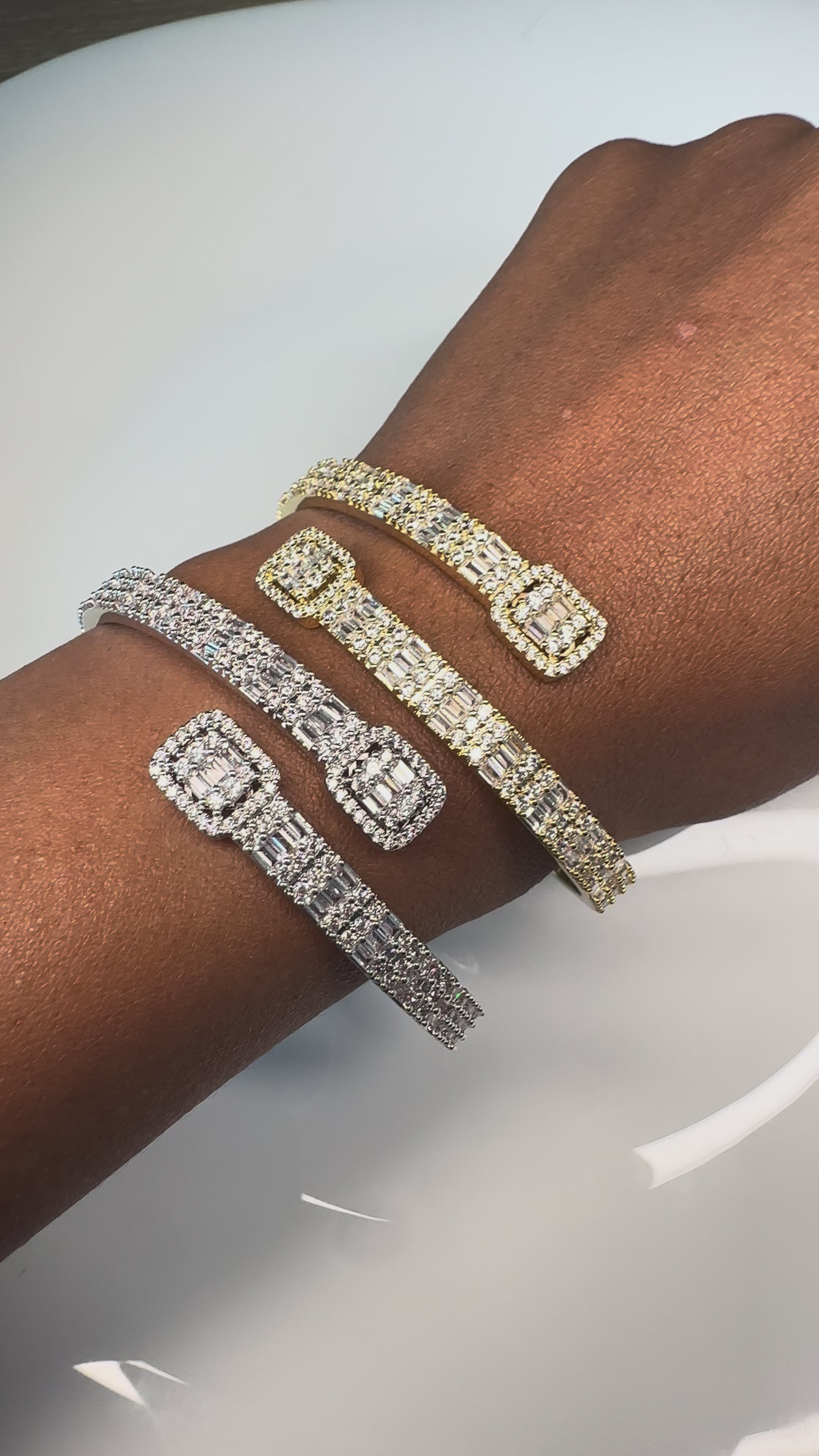 Luxe Buckle Bangle