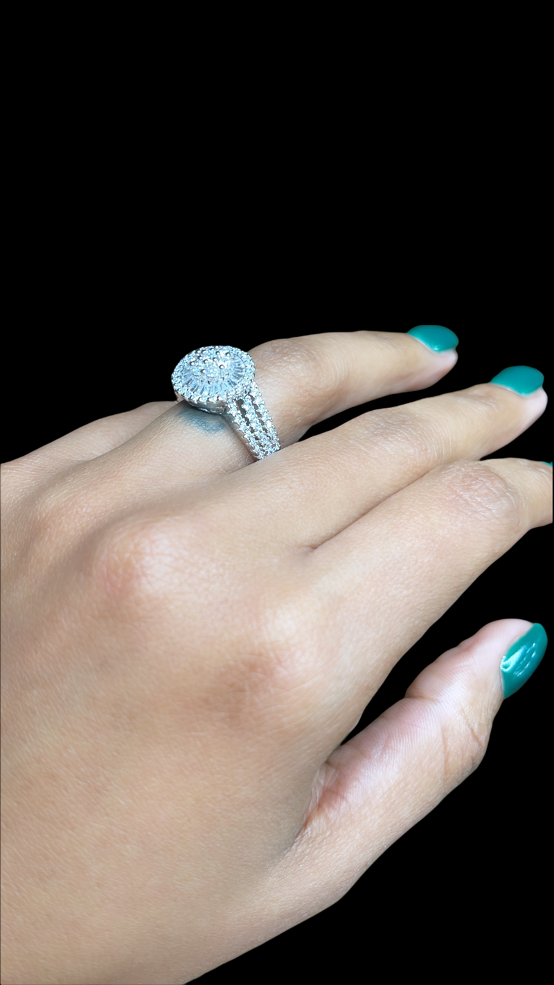 Zirconias Stones Flower Ring