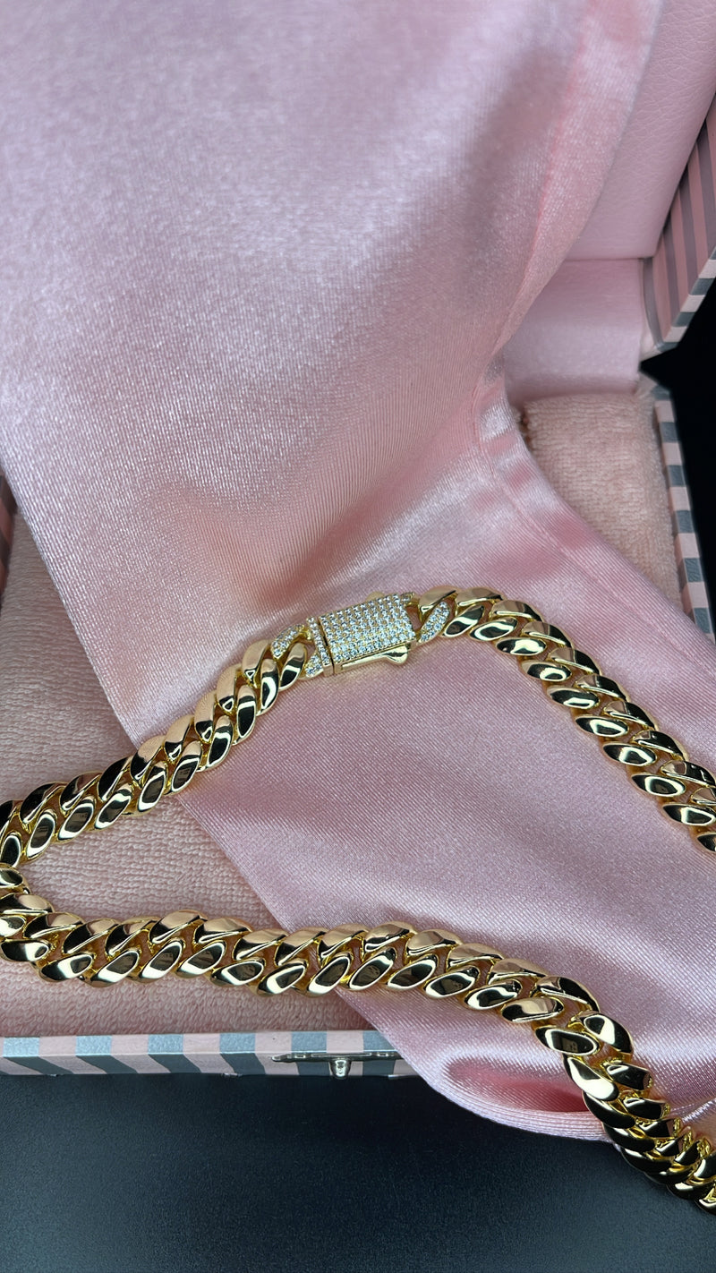 The Shine on Lock Cuban Link