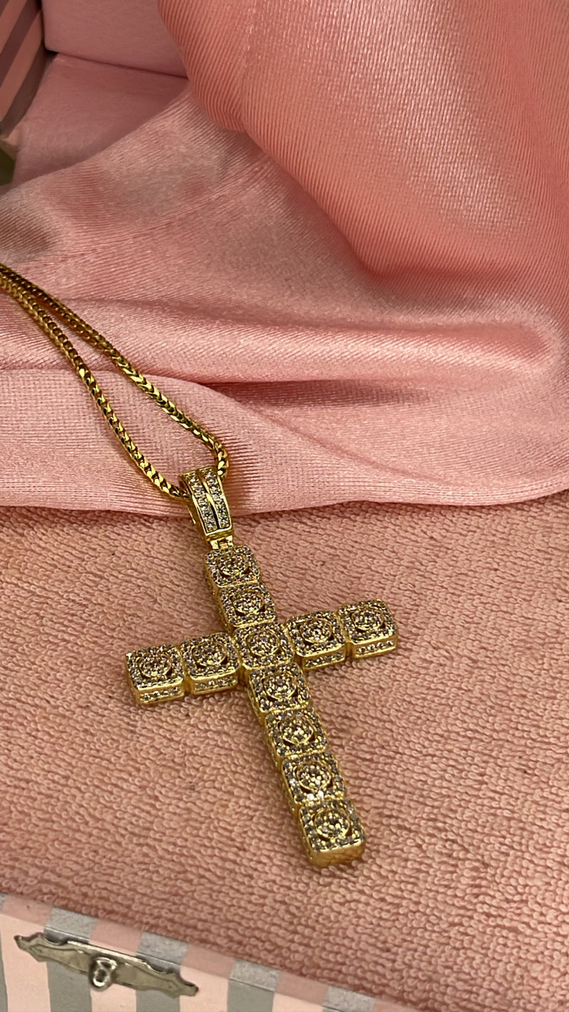 The Bella Cross Chain