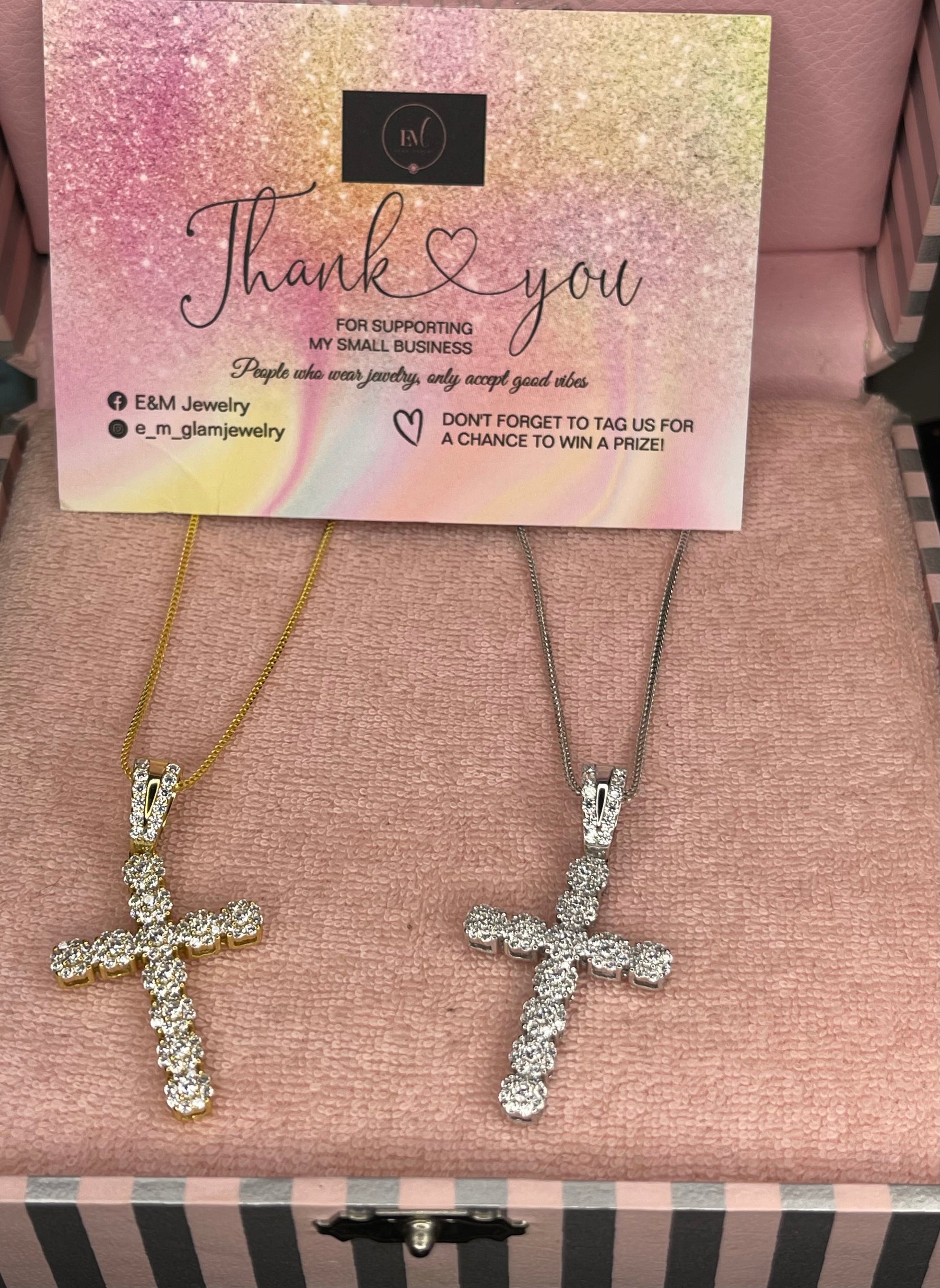 Fabulous Roses Chain