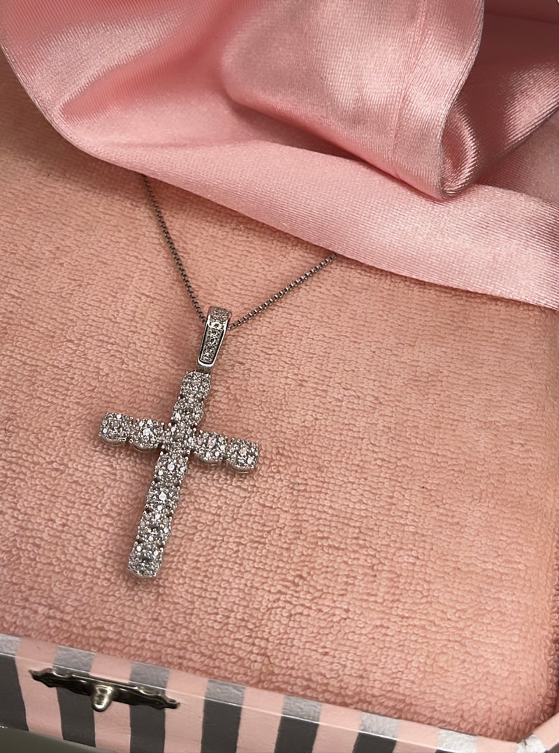 Rose Filled Cross Chain