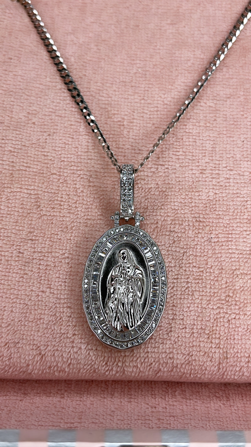 Nuestra gran señora chain