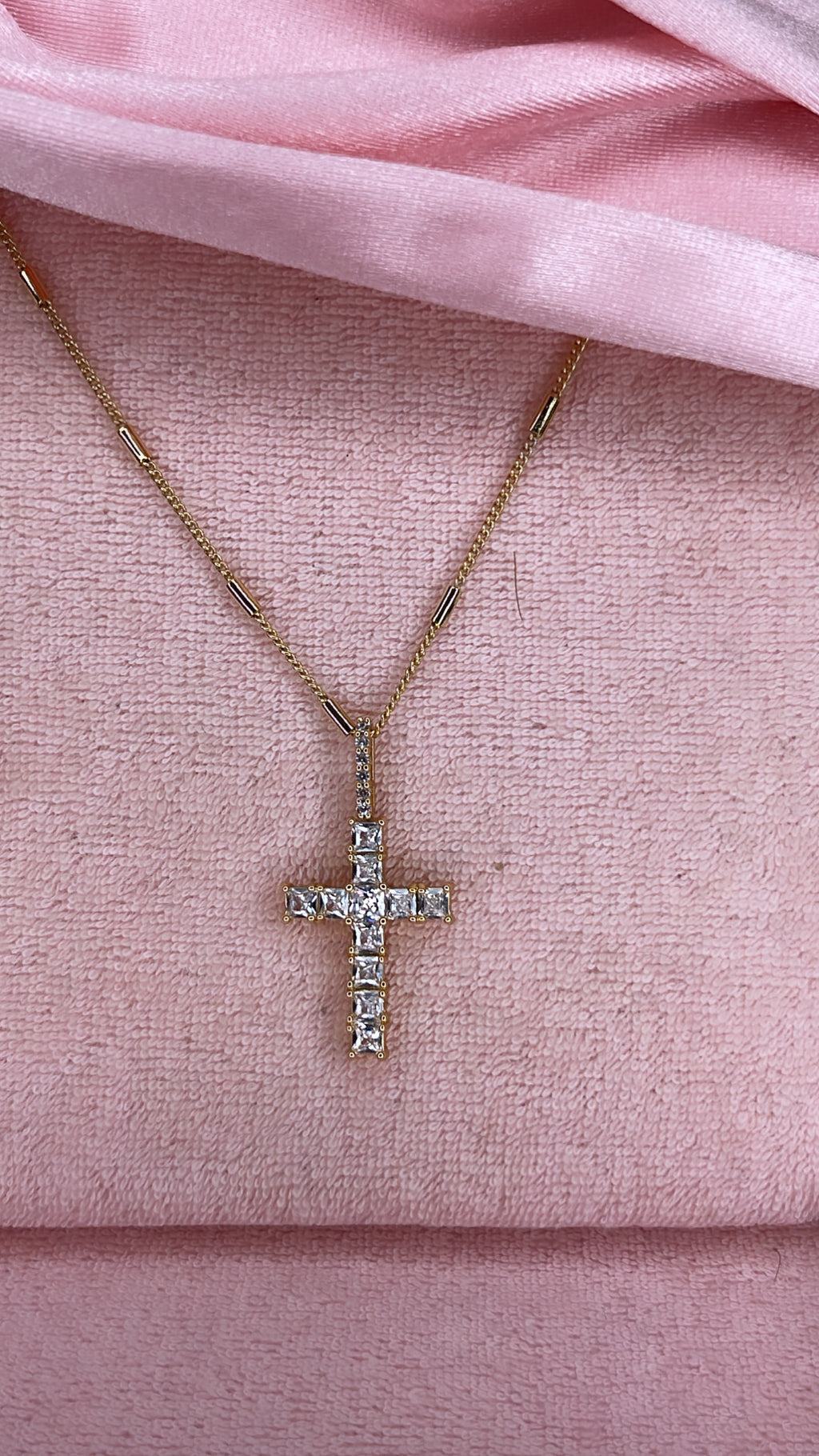 Empire Cross Choker