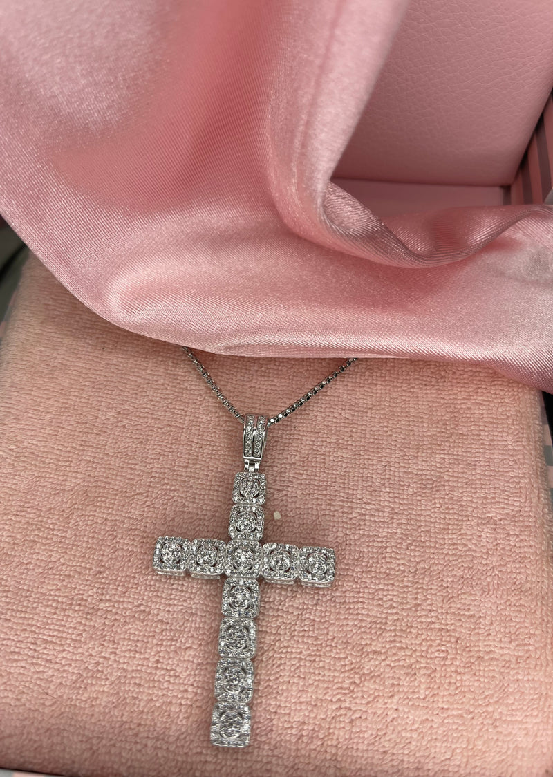 The Bella Cross Chain