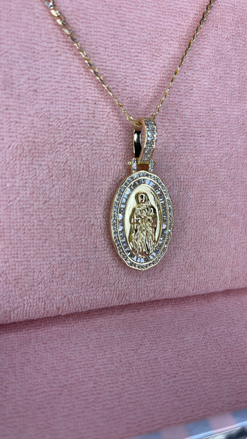 Nuestra Gran Señora Chain in Gold