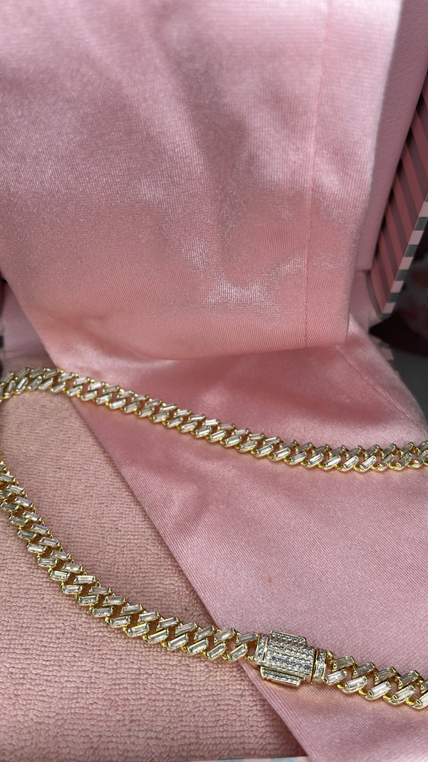 Crystal Cuban Link