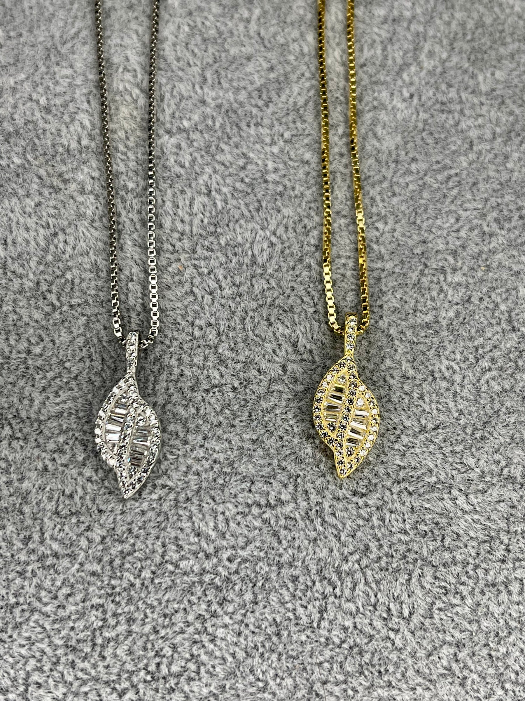 Leaf Baguette Chain