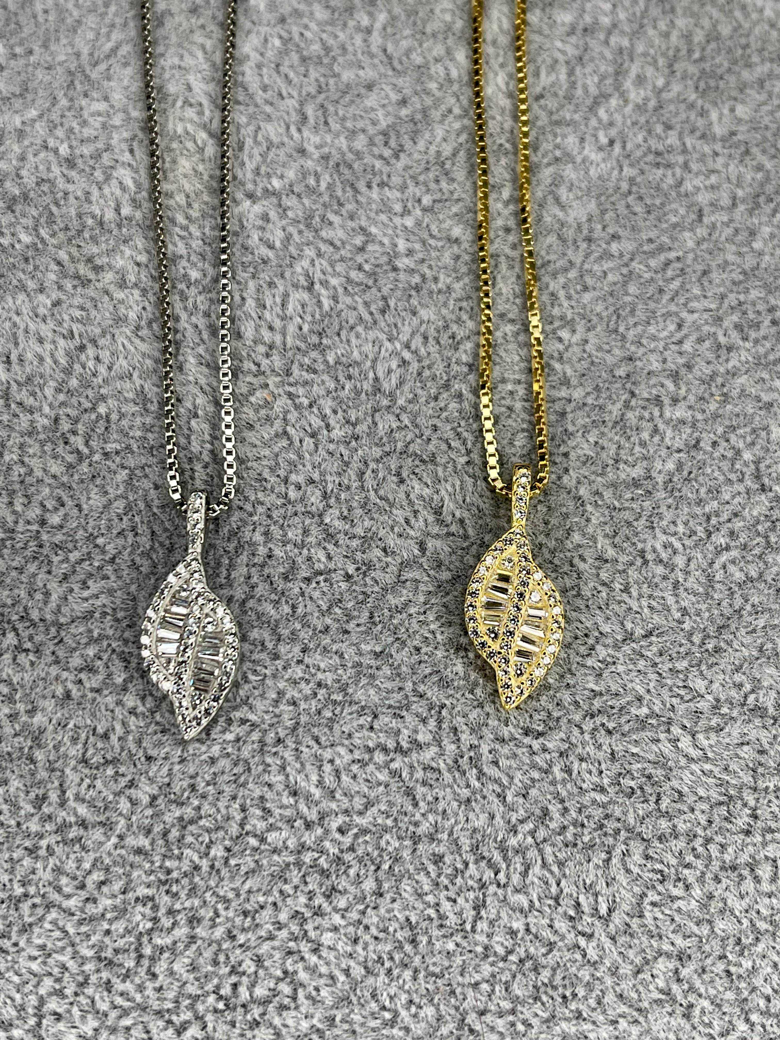 Leaf Baguette Chain
