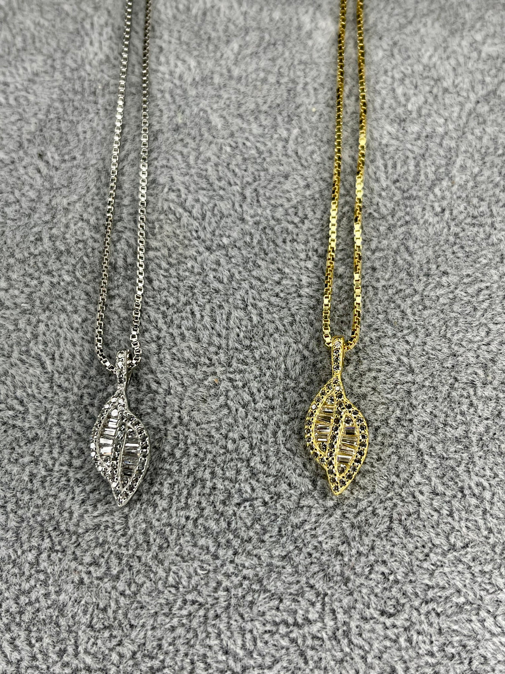 Leaf Baguette Chain
