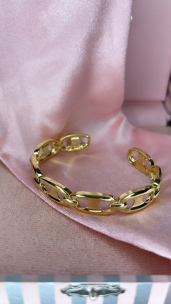 Designer Style Bangle