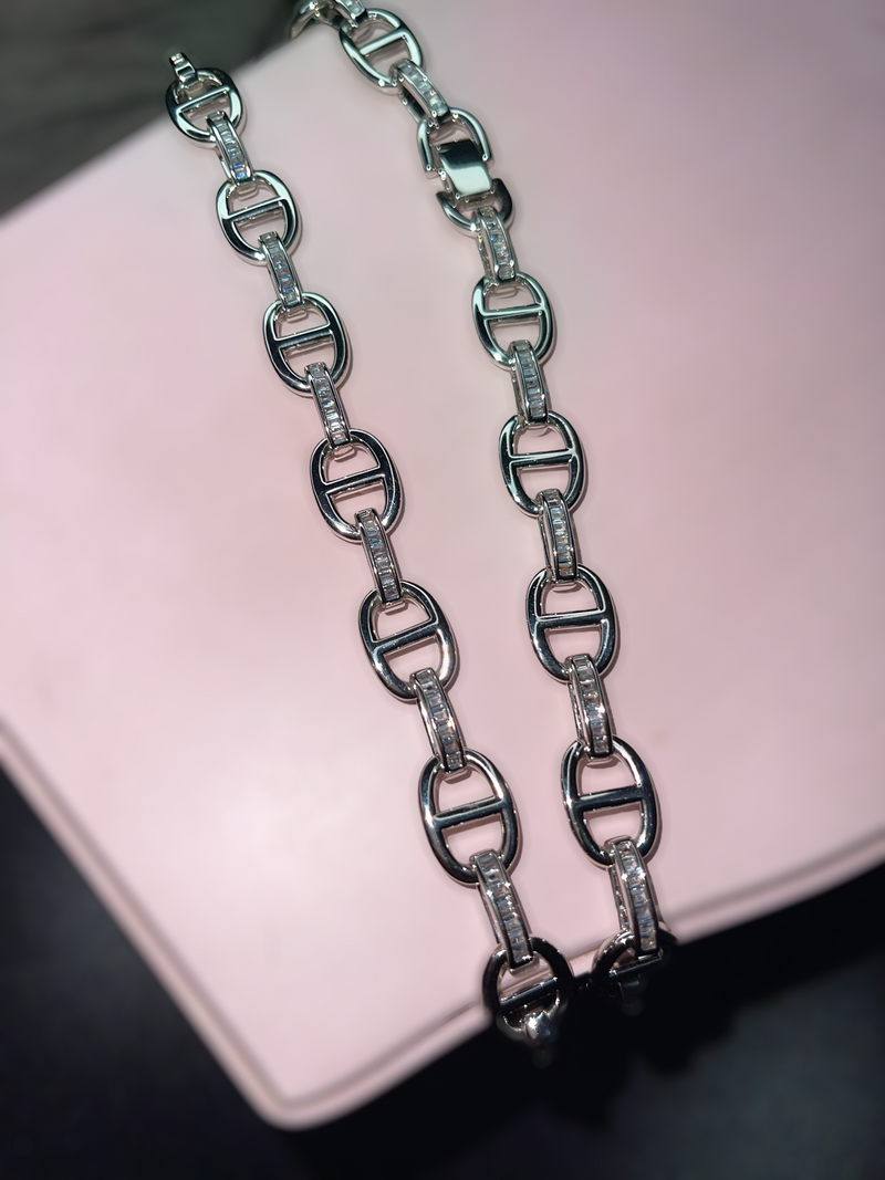 The Baguette Crystal Link in Silver